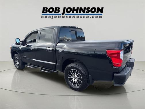 2021 Nissan Titan SV