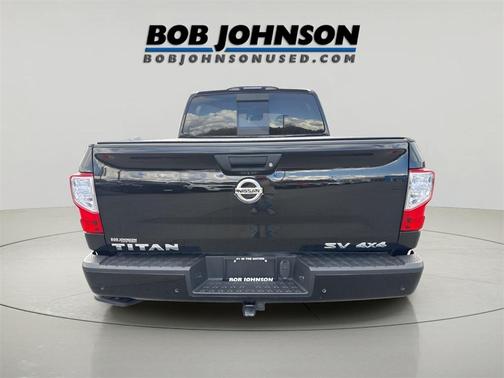 2021 Nissan Titan SV