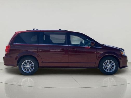 Octane Red Pearlcoat 2019 Dodge Grand Caravan SXT