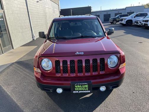 Deep Cherry Red Crystal Pearlcoat 2015 Jeep Patriot Latitude