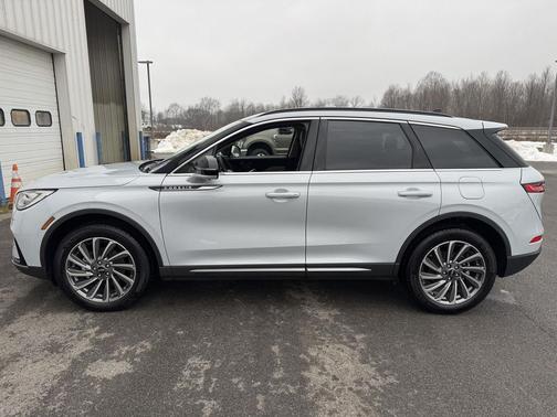 2025 Lincoln Corsair Reserve