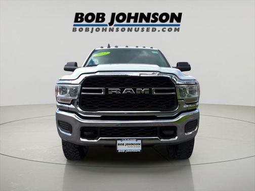 2022 RAM 2500 Tradesman Crew Cab 4x4 6'4' Box