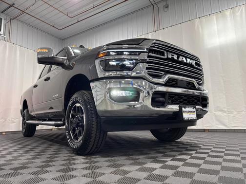 2025 RAM 2500 Laramie Crew Cab 4x4 6'4' Box