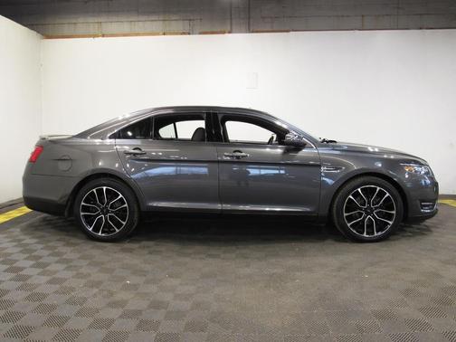 2017 Ford Taurus Limited