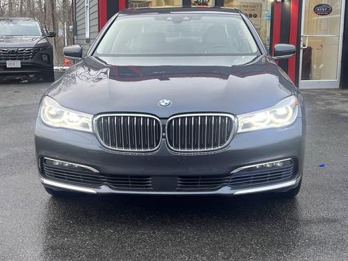 2016 BMW 750 i xDrive