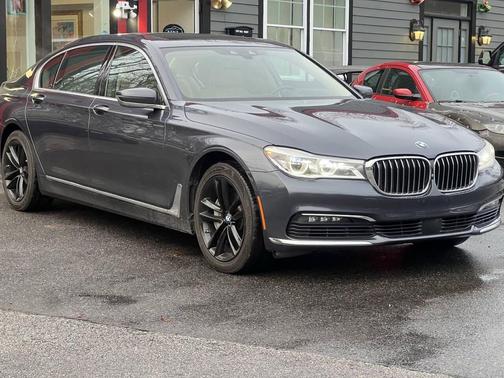 2016 BMW 750 i xDrive