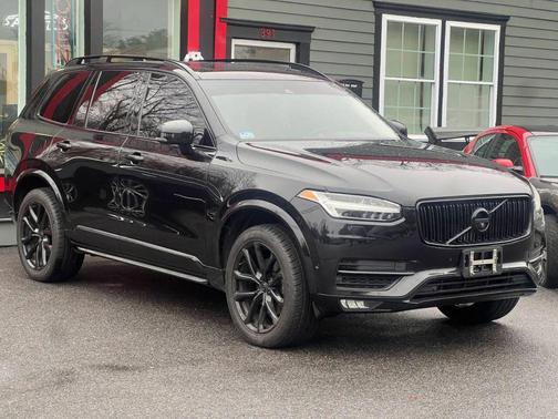 Onyx Black Metallic 2016 Volvo XC90 T6 Momentum