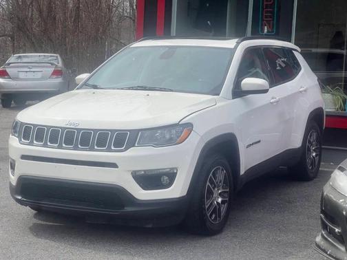 White Clearcoat 2018 Jeep Compass Latitude