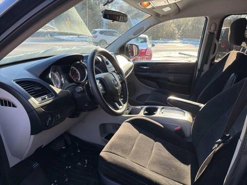True Blue Pearlcoat 2014 Dodge Grand Caravan SXT