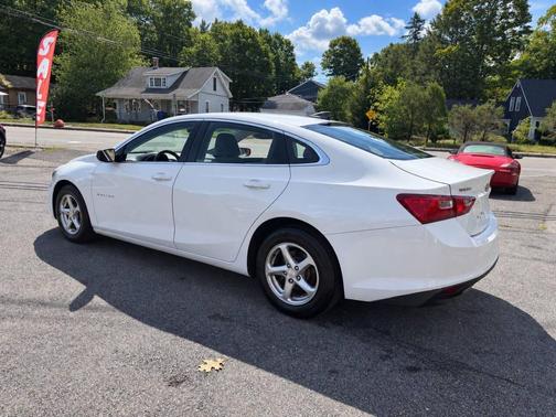 Summit White 2017 Chevrolet Malibu 1LS