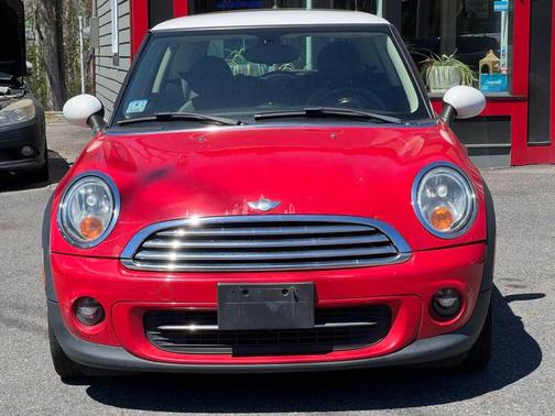 Chili Red 2013 MINI Hardtop Cooper