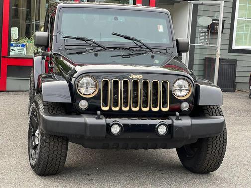 Black Clearcoat 2014 Jeep Wrangler Unlimited Dragon Edition