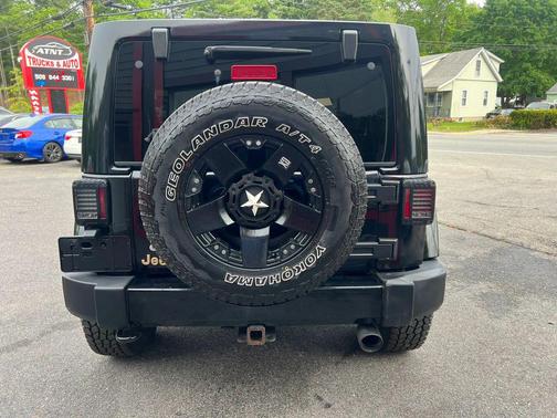 Black Clearcoat 2014 Jeep Wrangler Unlimited Dragon Edition