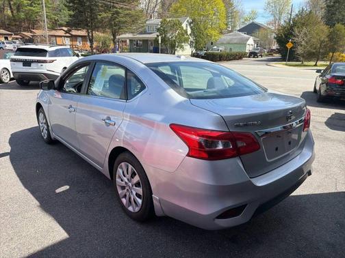 Brilliant Silver Metallic 2016 Nissan Sentra SV