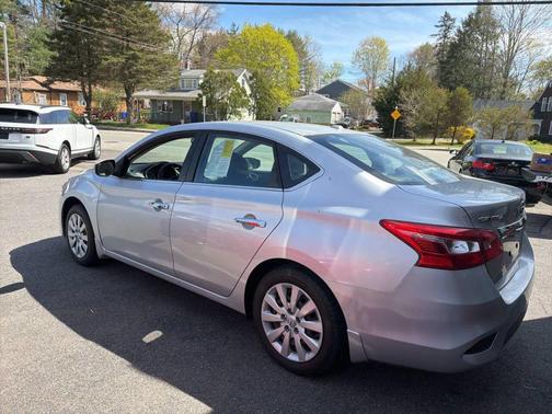 Brilliant Silver Metallic 2016 Nissan Sentra SV