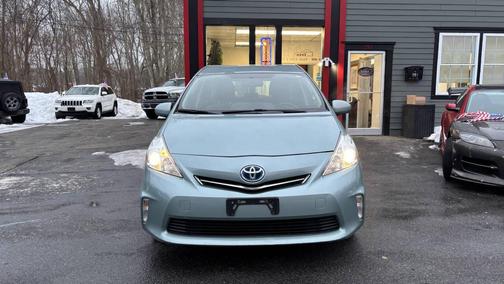 2013 Toyota Prius v Three