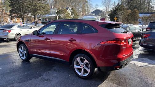 2018 Jaguar F-PACE 25t Premium