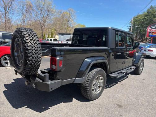 Black Clearcoat 2023 Jeep Gladiator Overland