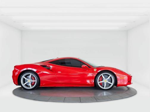 Rosso Corsa 2018 Ferrari 488 GTB Coupe
