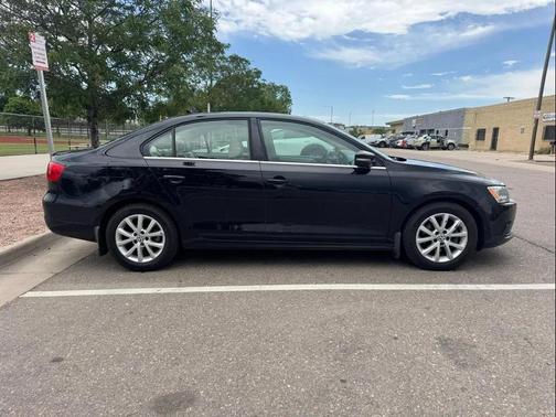Black Uni 2014 Volkswagen Jetta Auto SE w/Connectivity