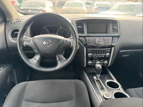 2014 Nissan Pathfinder SV