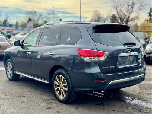 2014 Nissan Pathfinder SV