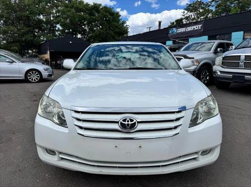 2005 Toyota Avalon XLS