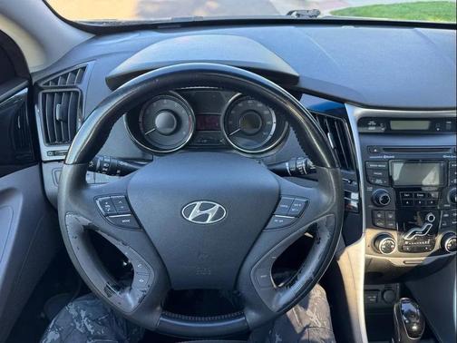 2012 Hyundai SONATA Limited