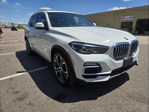 White 2021 BMW X5 PHEV xDrive45e