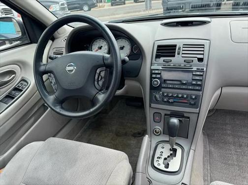 2003 Nissan Maxima SE