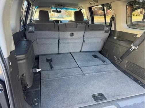 2011 Nissan Pathfinder SV