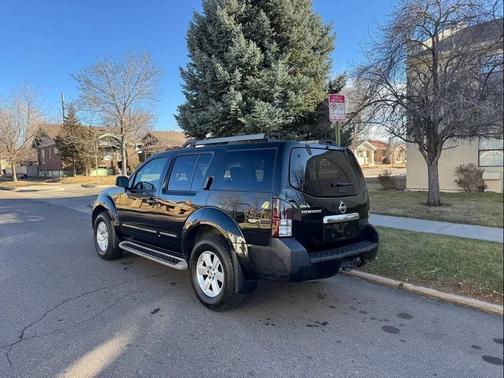 2011 Nissan Pathfinder SV