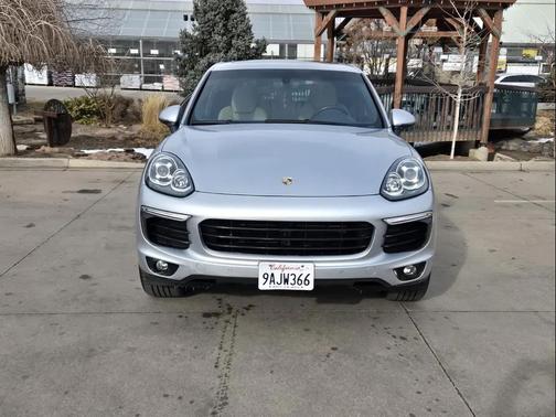 2016 Porsche Cayenne Cayenne