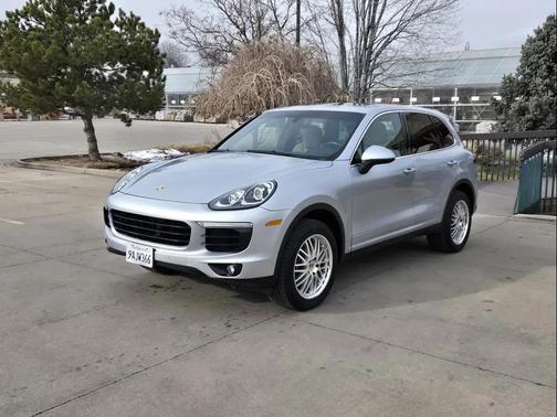 2016 Porsche Cayenne Cayenne