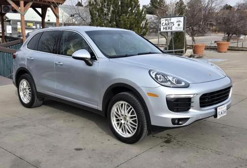 2016 Porsche Cayenne Cayenne