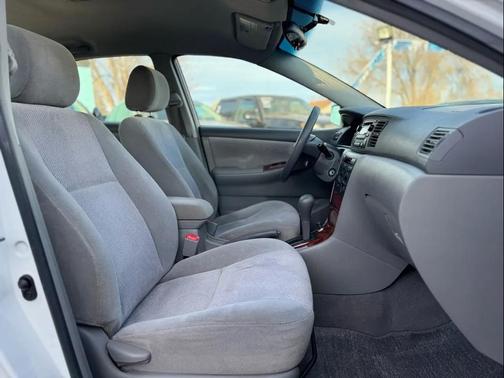 2006 Toyota Corolla LE