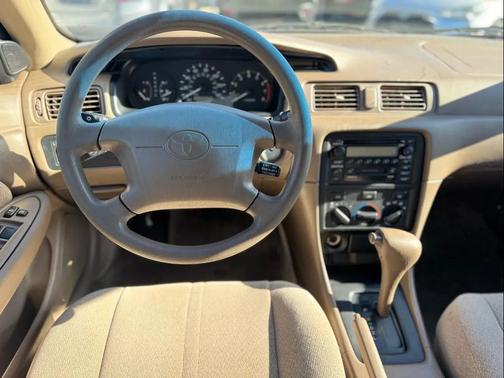 2001 Toyota Camry LE