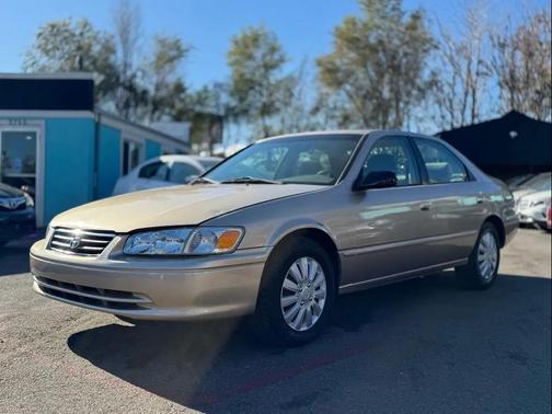 2001 Toyota Camry LE