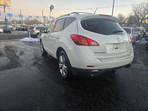 2010 Nissan Murano LE