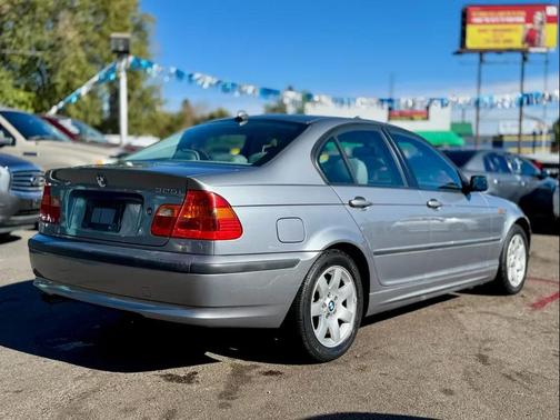 2005 BMW 325 