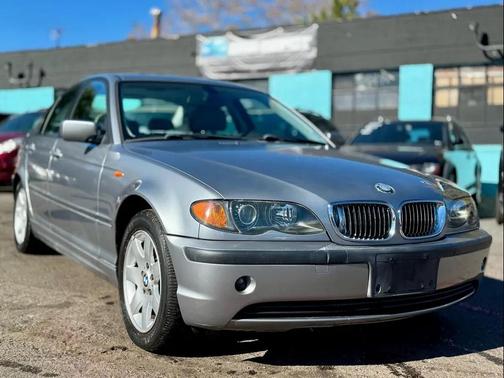 2005 BMW 325 