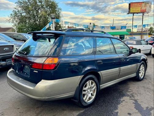 2001 Subaru Outback Base