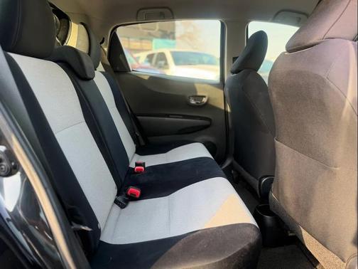 Black Sand Pearl 2012 Toyota Yaris L