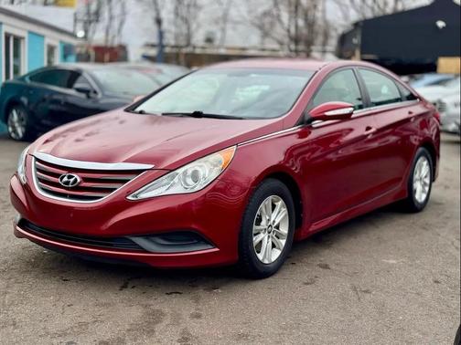 2014 Hyundai SONATA GLS