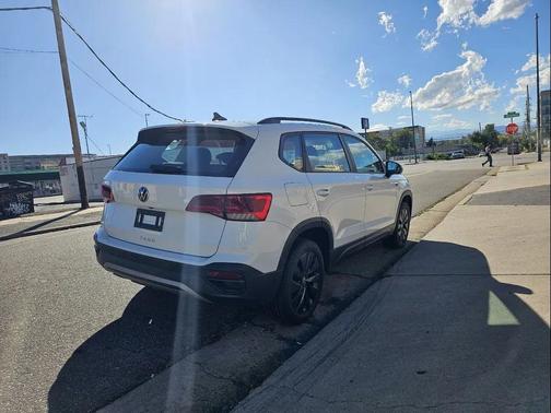 2022 Volkswagen Taos 1.5T S