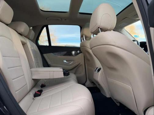 2017 Mercedes-Benz GLC 300 4MATIC