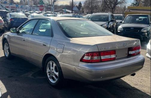2001 Lexus ES 300 Base