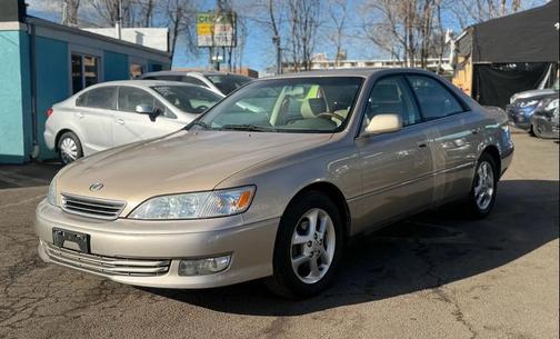 2001 Lexus ES 300 Base