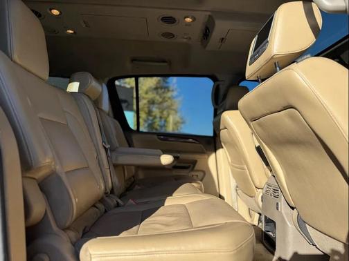 2013 Nissan Armada Platinum