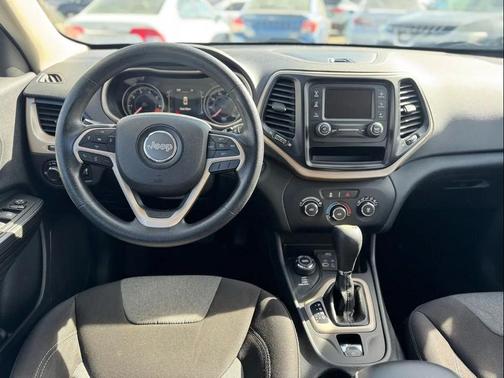 2014 Jeep Cherokee Sport